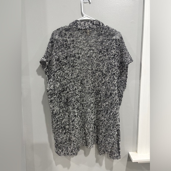 Eileen Fisher Organic Linen/Cotton Short Sleeve Cardigan Black/White Large - Picture 5 of 7